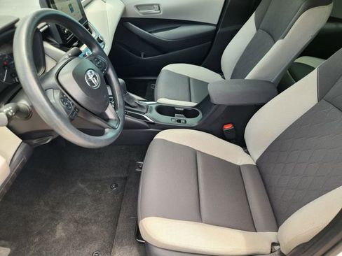 Used 2024 Toyota Corolla LE FWD image 9