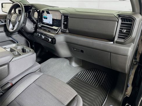 Used 2025 GMC Sierra 1500 Elevation image 27