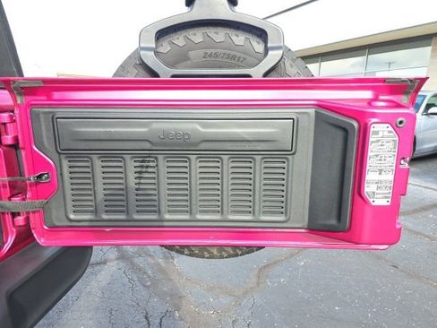 Used 2024 Jeep Wrangler Sport S image 45