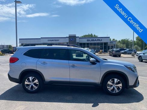 Certified 2025 Subaru Ascent Premium AWD/4WD image 1