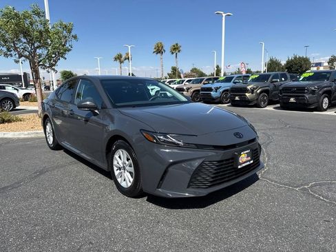 Used 2026 Toyota Camry LE w/ Convenience Package FWD image 4