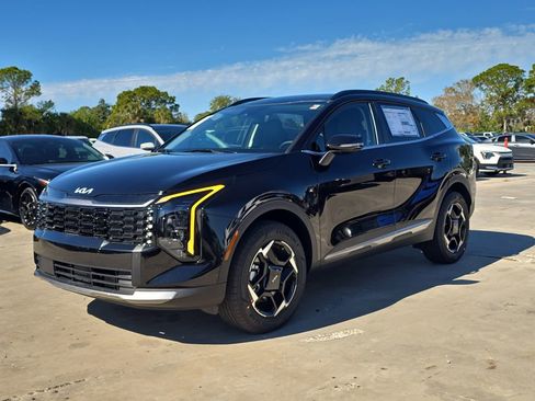 New 2026 Kia Sportage EX w/ EX Panoramic Sunroof Package AWD/4WD image 4