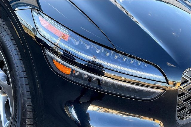 Certified 2026 Genesis GV70 2.5T Select AWD/4WD image 30