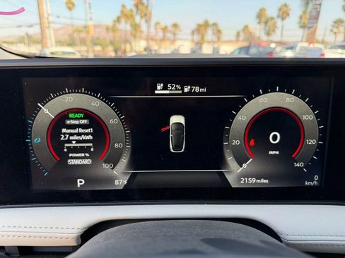 Used 2025 Nissan Ariya AWD image 21
