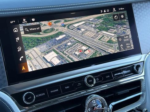 Certified 2025 Bentley Flying Spur Plug-In Hybrid w/ First Edition Specification AWD/4WD image 29