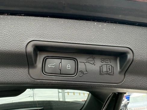 Used 2023 Ford Explorer ST-Line w/ Class IV Trailer Tow Package image 37