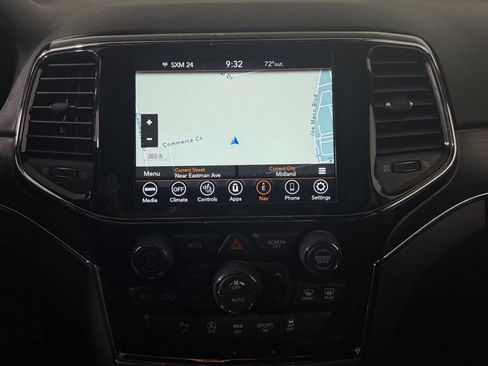 Used 2021 Jeep Grand Cherokee Limited AWD/4WD image 24