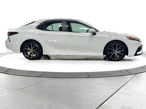 Certified 2023 Toyota Camry SE image 11