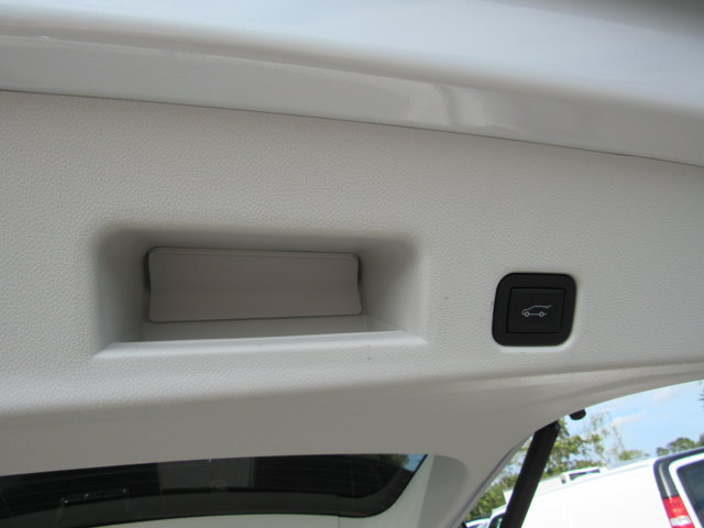 Used 2024 GMC Acadia Denali w/ Super Cruise Package FWD image 36