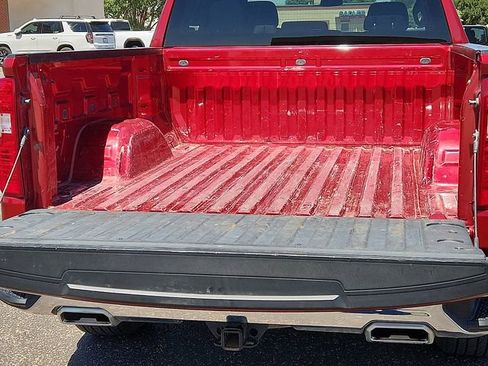 Certified 2022 Chevrolet Silverado 1500 LT w/ Z71 Off-Road Package AWD/4WD image 10