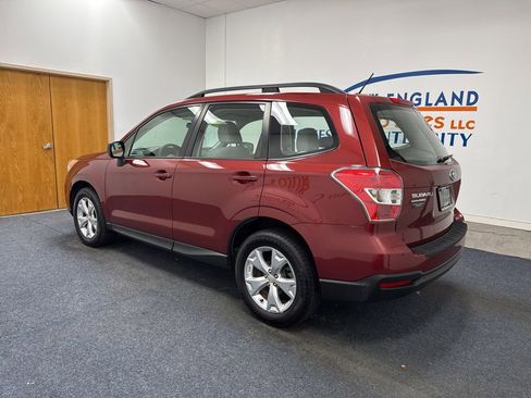 Used 2015 Subaru Forester 2.5i w/ Alloy Wheel Package image 2