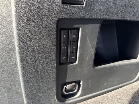 Used 2021 Ford Expedition XLT image 36