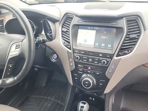 Used 2018 Hyundai Santa Fe Sport w/ 2.4L Tech Package 04 AWD/4WD image 11
