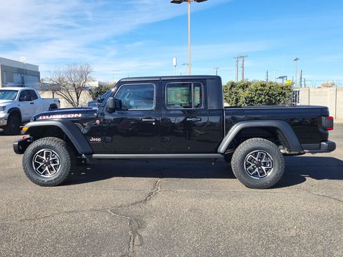 New 2026 Jeep Gladiator Rubicon w/ Steel Bumper Group image 3