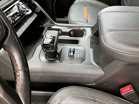 Used 2023 GMC Sierra 1500 AT4 w/ Technology Package AWD/4WD image 21