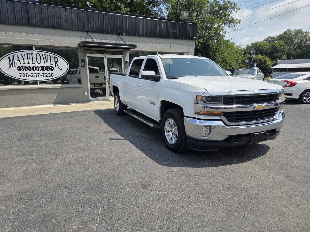 Used 2018 Chevrolet Silverado 1500 LT w/ LT Eassist Package RWD image 8