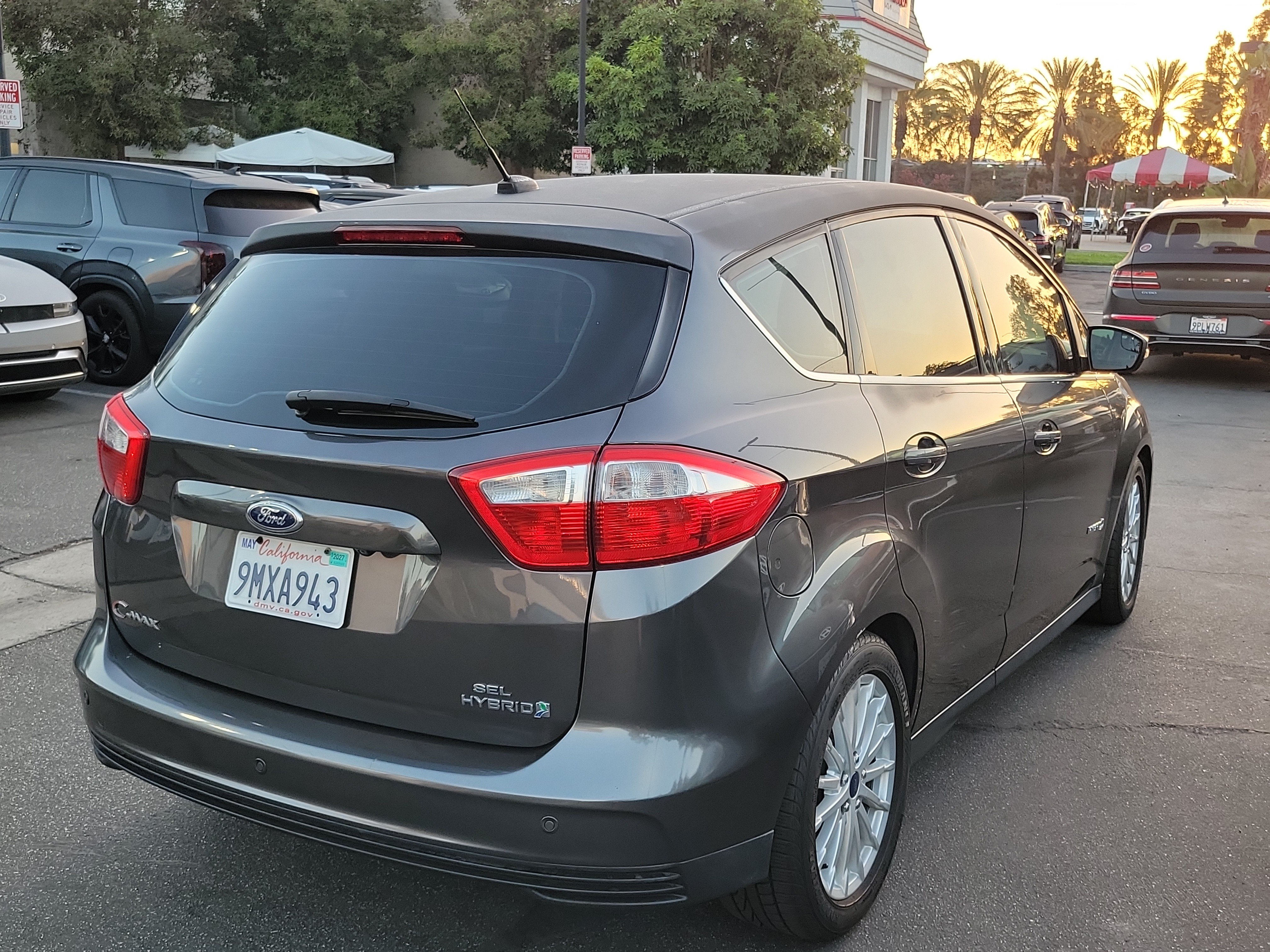 Used 2016 Ford C-MAX SEL w/ Equipment Group 303A FWD image 5