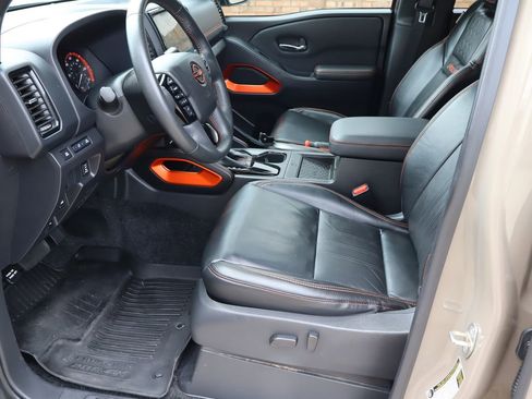 Used 2023 Nissan Frontier PRO-4X w/ Pro-4X Premium Package AWD/4WD image 16