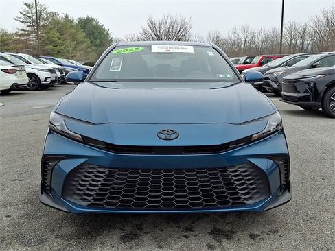 Certified 2025 Toyota Camry SE w/ Convenience Package image 2