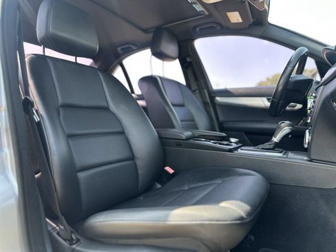 Used 2014 Mercedes-Benz C 250 Sedan image 17