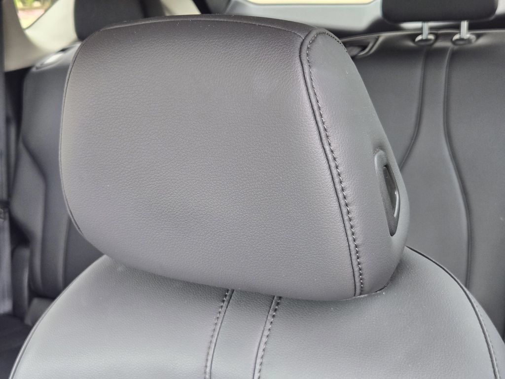 Used 2024 Acura RDX SH-AWD image 21