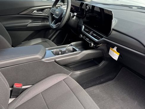 New 2026 Chevrolet Equinox EV LT FWD image 16
