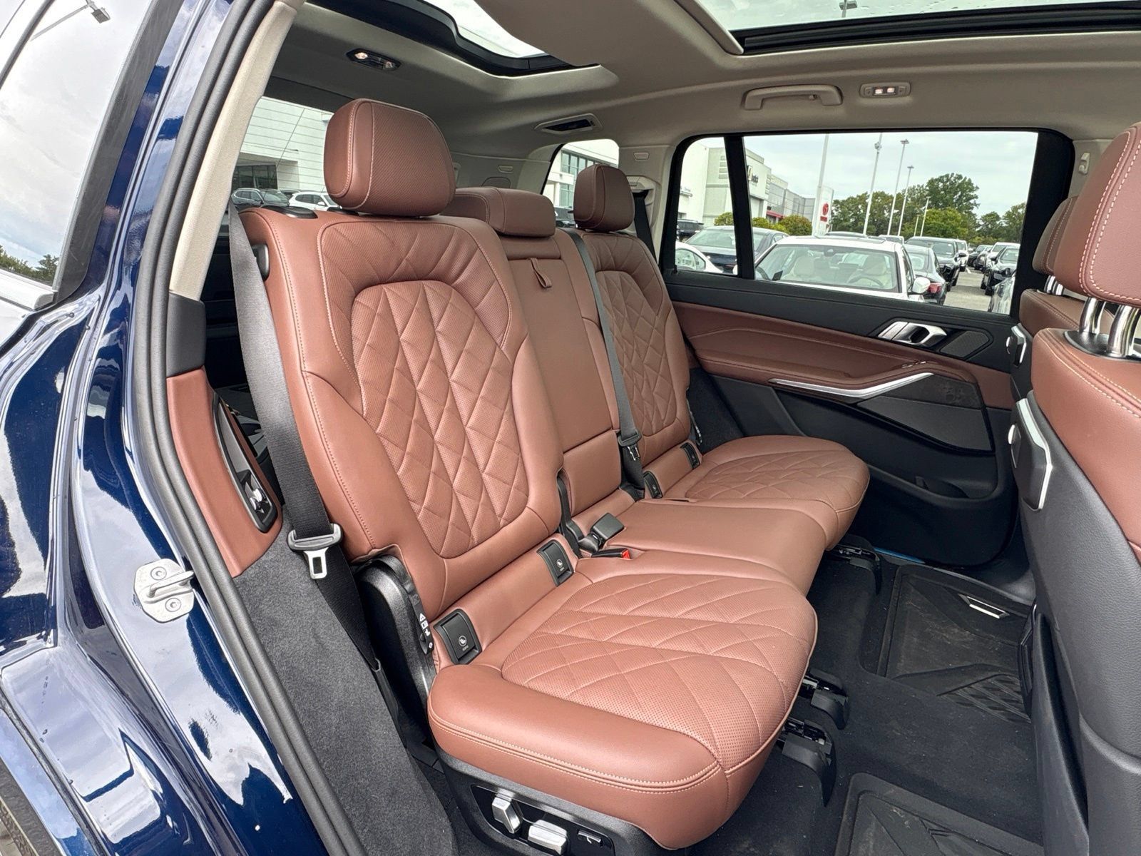 Used 2026 BMW X7 xDrive40i w/ Premium Package AWD/4WD image 20