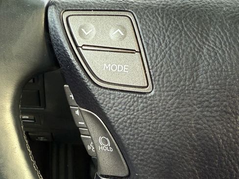 Used 2012 Lexus LS 460 AWD image 21