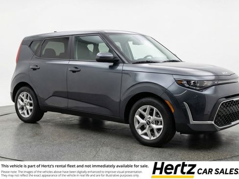 Used 2025 Kia Soul LX w/ LX Technology Package FWD image 1