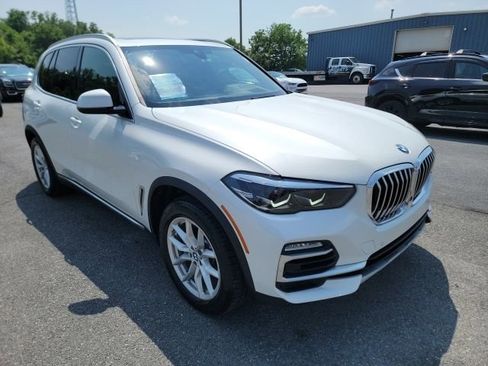 Used 2021 BMW X5 xDrive40i w/ Premium Package image 9