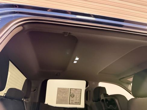 Used 2021 Chevrolet Silverado 1500 LT w/ Z71 Off-Road Package image 69