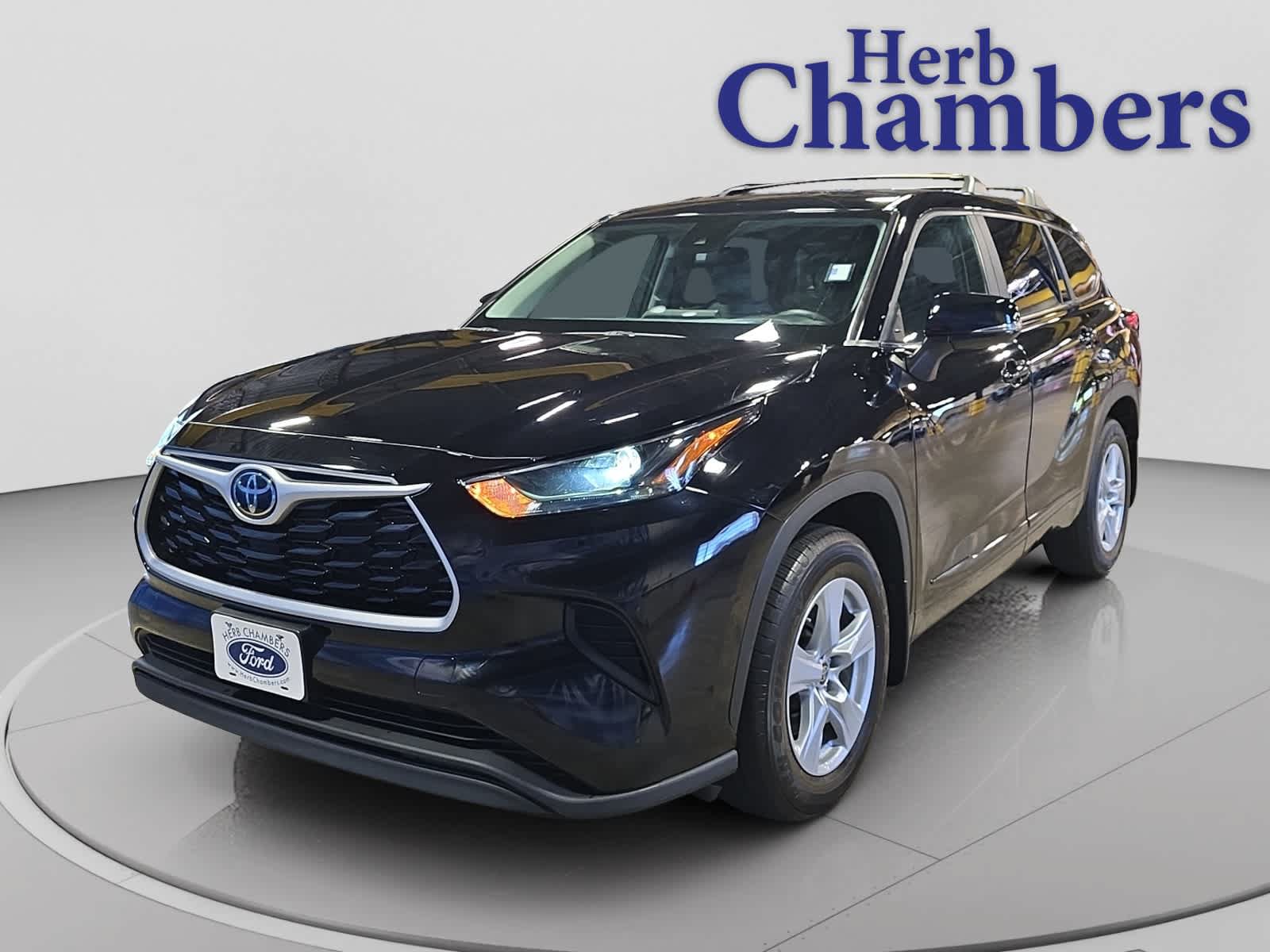 Used 2023 Toyota Highlander L AWD/4WD image 13
