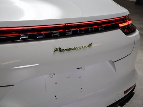Certified 2019 Porsche Panamera 4 AWD/4WD image 16