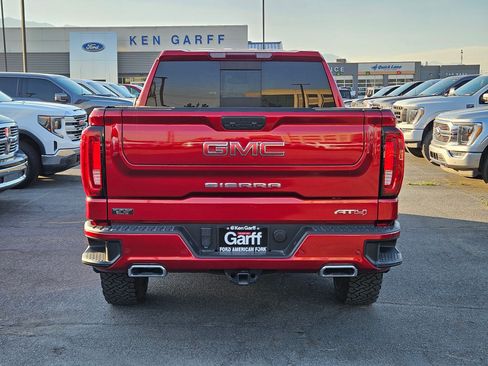 Used 2023 GMC Sierra 1500 AT4 w/ AT4 Premium Package AWD/4WD image 7