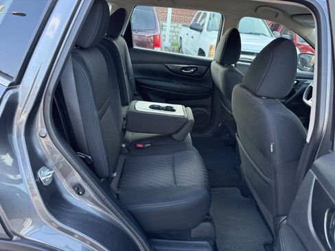 Used 2017 Nissan Rogue S AWD/4WD image 25