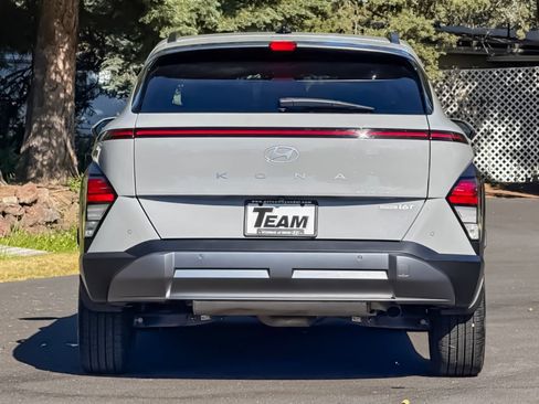 Used 2024 Hyundai Kona Limited AWD/4WD image 5