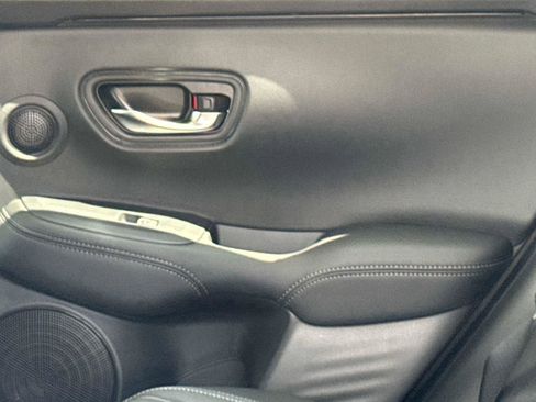 New 2026 Honda HR-V EX-L image 14