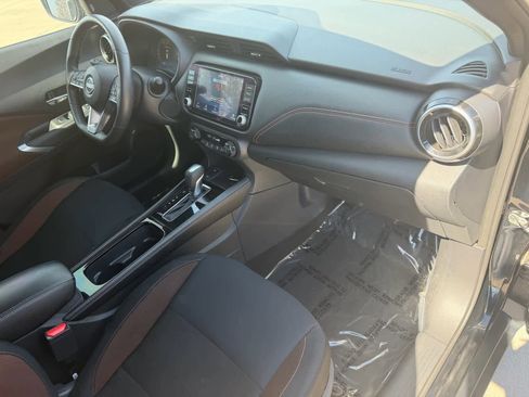Certified 2024 Nissan Kicks SR image 9