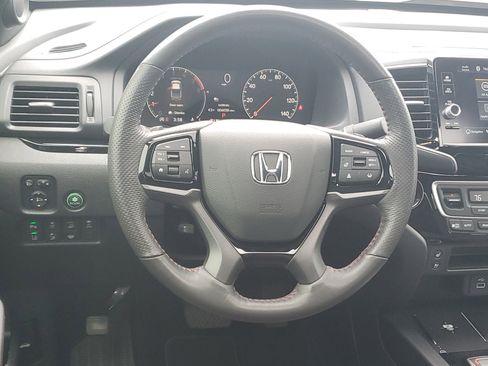 Used 2025 Honda Ridgeline Black Edition image 14
