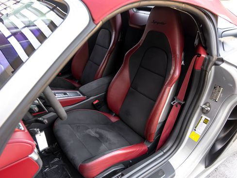 Certified 2022 Porsche 718 Boxster Spyder RWD image 5