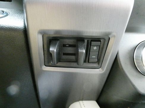 Used 2021 Ford Expedition Max Platinum image 38