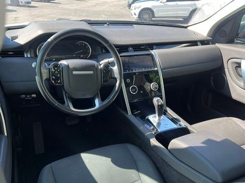 Used 2020 Land Rover Discovery Sport image 24