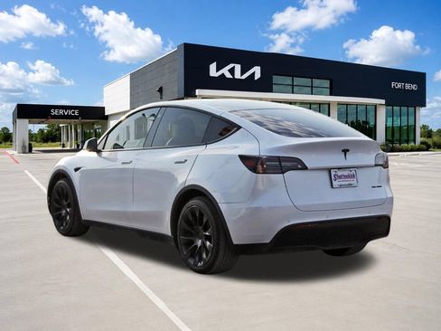 Used 2020 Tesla Model Y Long Range AWD/4WD image 7