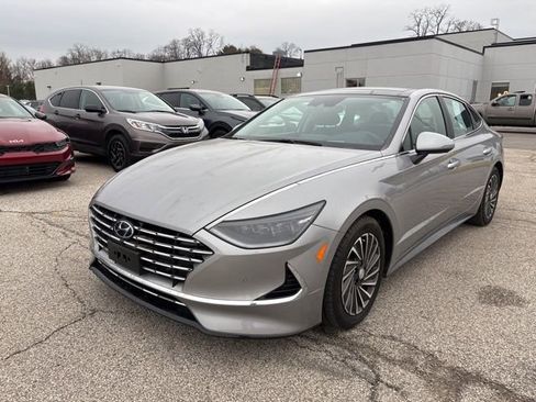 Used 2023 Hyundai Sonata Limited FWD image 1