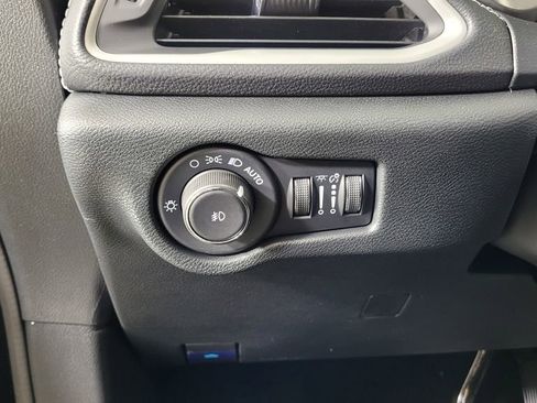 New 2026 Chrysler Pacifica Select image 19