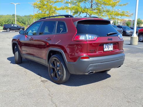 Used 2020 Jeep Cherokee Latitude Plus image 32