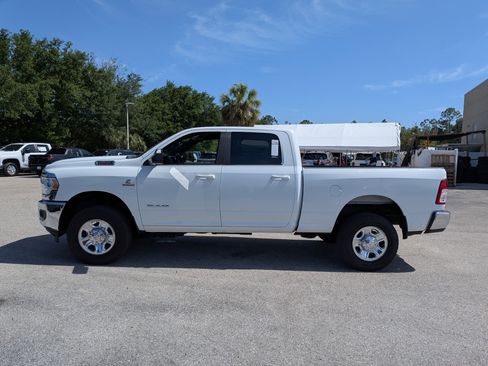 Used 2022 RAM 2500 Big Horn w/ Cold Weather Group image 7