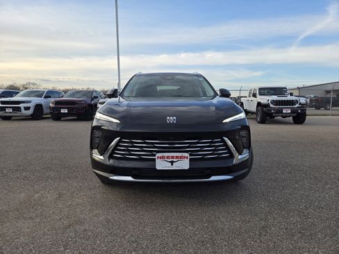 Used 2025 Buick Envision Preferred image 2