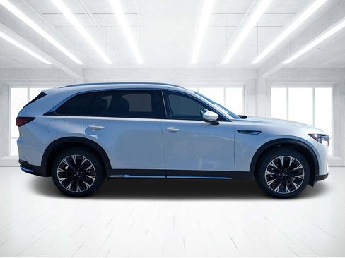 New 2026 MAZDA CX-90 Plug-In Hybrid w/ Premium Plus image 2
