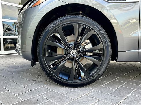 New 2026 Jaguar F-PACE R-Dynamic S image 12